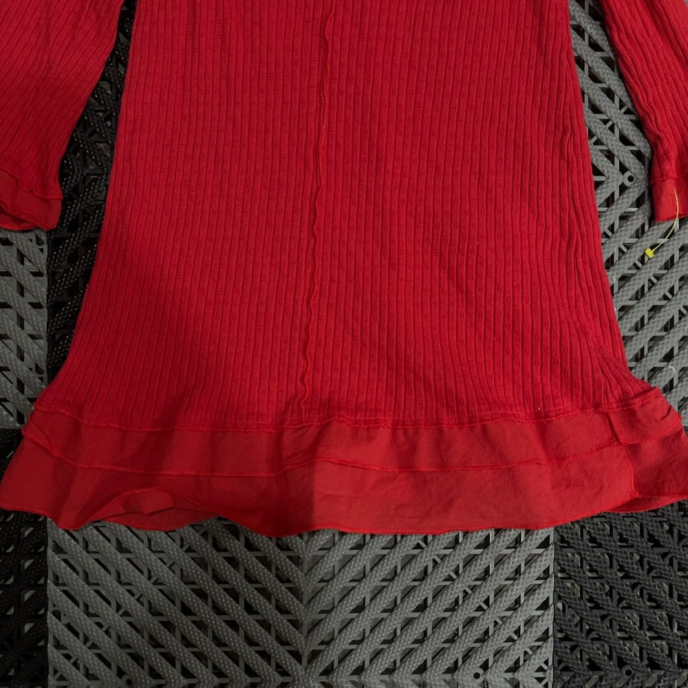 Soft Surroundings Red Ribbed V-Neck Tunic Top Ruffle Hem 3/4 Sleeve Small - Picture 3 of 6